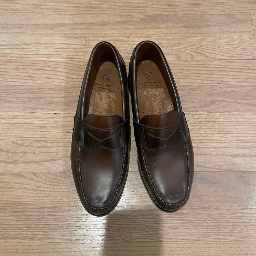 NWOT Allen Edmonds Loafers